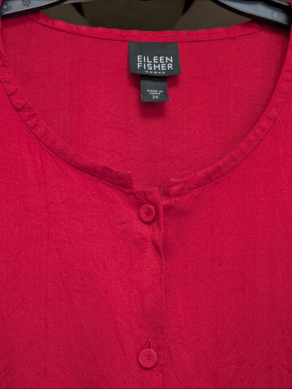 Red Button-Front Tunic Top - Picture 3 of 12